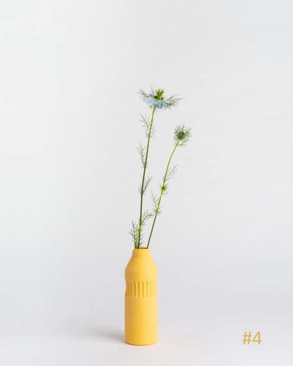 #4-jaune-vase-bouteille-porcelaine-foekje-fleur-lyon-maison-marie-tounette-boutique-minimaliste